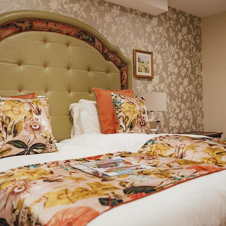The Golden Fleece Hotel, Thirsk, North Yorkshire Zewnętrze zdjęcie