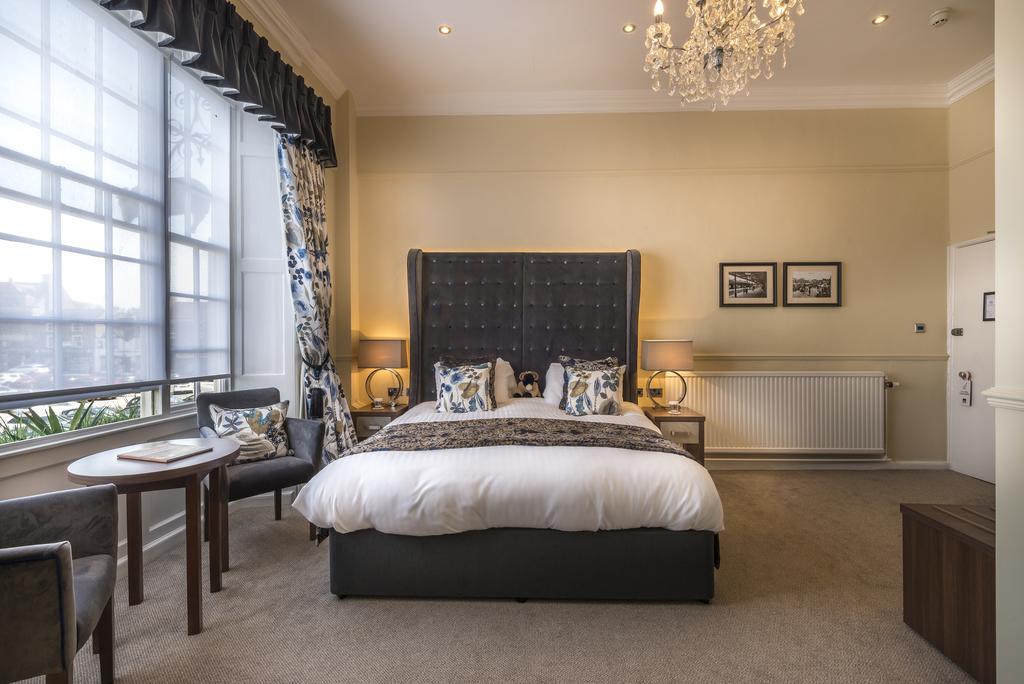 The Golden Fleece Hotel, Thirsk, North Yorkshire Zewnętrze zdjęcie
