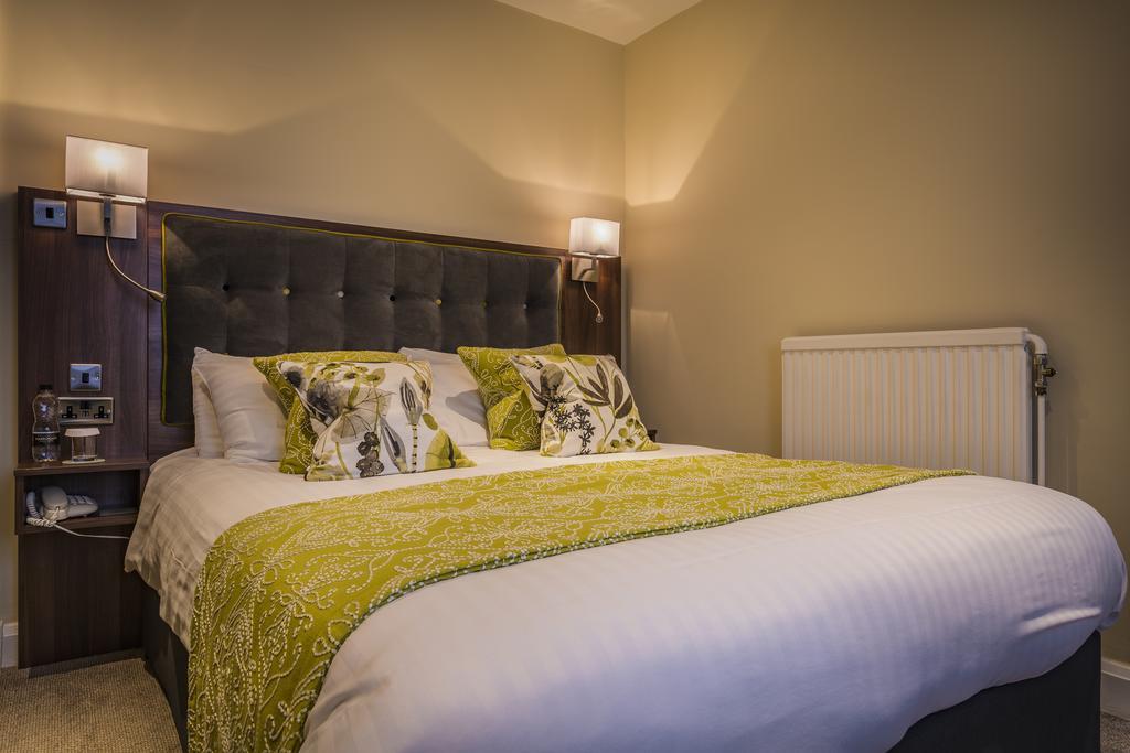 The Golden Fleece Hotel, Thirsk, North Yorkshire Zewnętrze zdjęcie