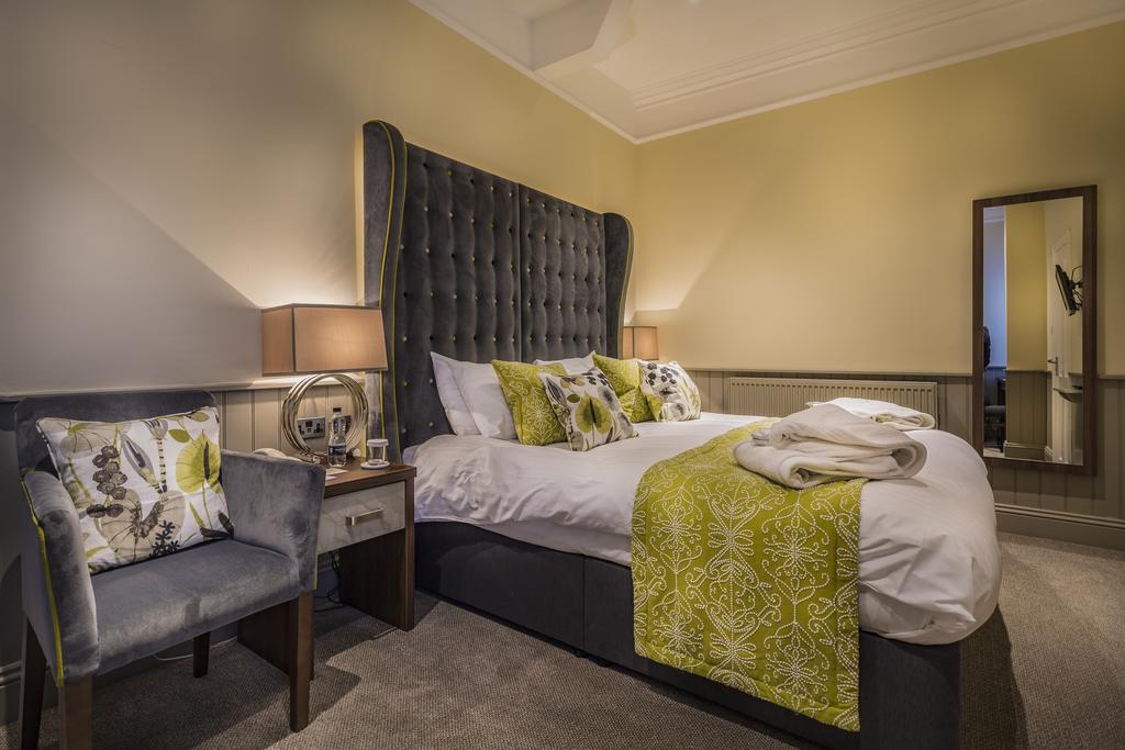The Golden Fleece Hotel, Thirsk, North Yorkshire Zewnętrze zdjęcie